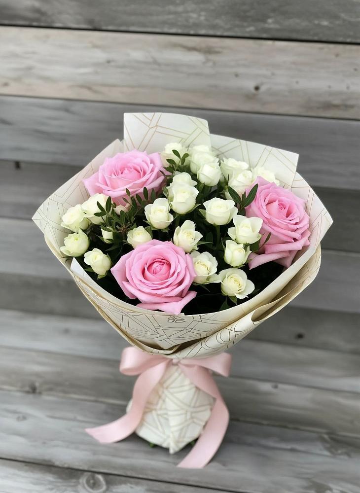 Букет цветов из: Розы в Тырныаузе