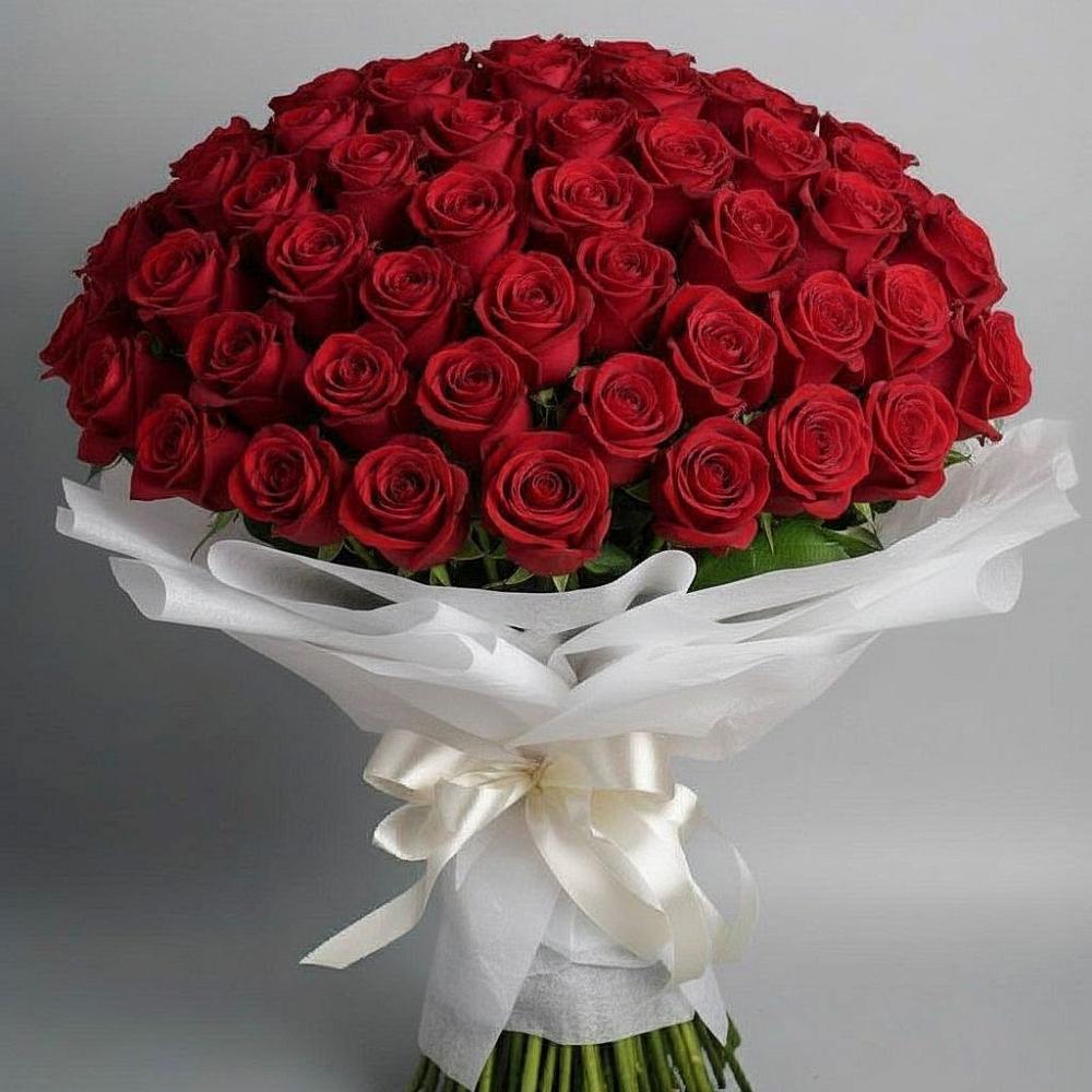 Букет 101 Красная роза Блэк Мэджик в Тырныаузе