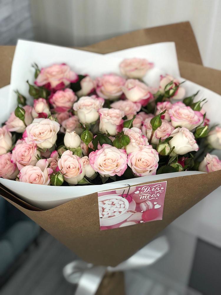 Букет цветов из: Розы в Тырныаузе