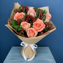 Букет цветов из:  Розы и Альстромерии в Тырныаузе