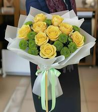 Букет цветов из:  Хризантемы и Розы в Тырныаузе