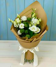 Букет цветов из:  Хризантемы и Лизиантусы в Тырныаузе