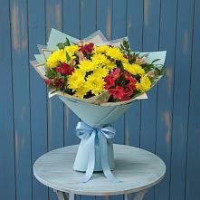 Букет цветов из:  Альстромерии и Хризантемы в Тырныаузе